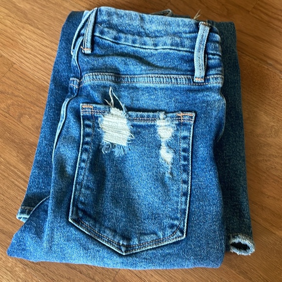 Good American Good Curve Jeans - Picture 7 of 8